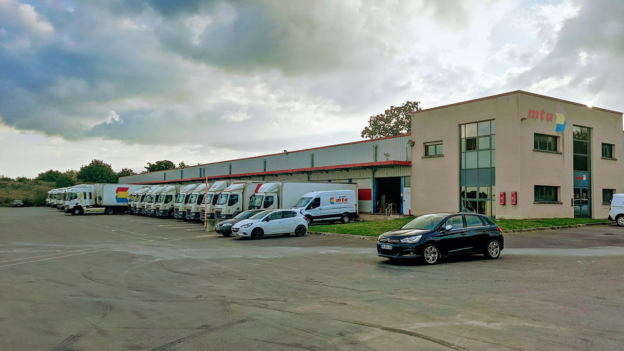 Agrandissement de la plateforme de StAubinDuCormier (35) GROUPE MTA